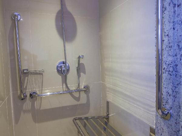Holiday Inn Natal, an IHG Hotel : photo 1 de la chambre chambre lit king-size deluxe - douche accessible en fauteuil roulant - non-fumeurs