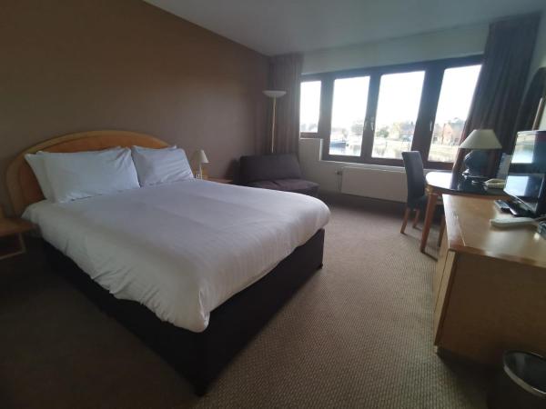 Copthorne Hotel Manchester Salford Quays : photo 1 de la chambre chambre familiale standard