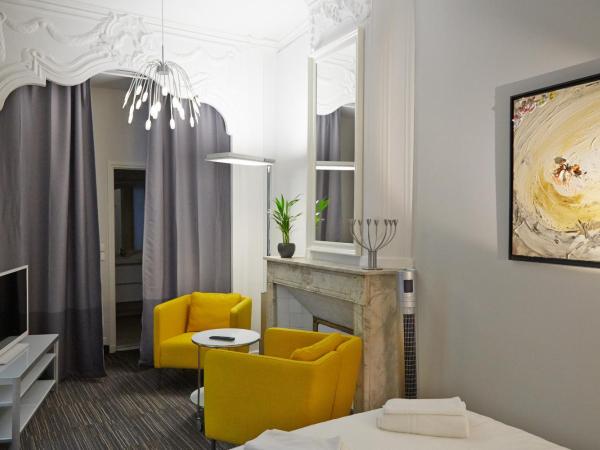La Résidence Arles Centre : photo 1 de la chambre appartement supérieur - 1er Étage