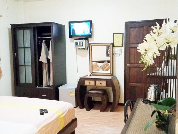 Homestay Chiangrai : photo 1 de la chambre chambre double avec salle de bains privative