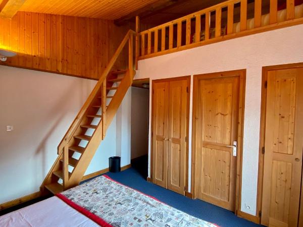 Hotel Les Bruyères : photo 2 de la chambre chambre quadruple confort