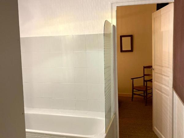 La Maison de Thaïs : photo 2 de la chambre chambre double avec salle de bains privative