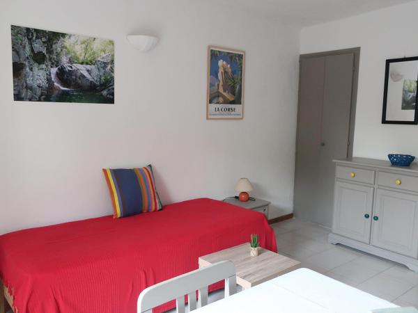 Domaine Bocca di Feno : photo 6 de la chambre villa 1 chambre avec terrasse (3 adultes)