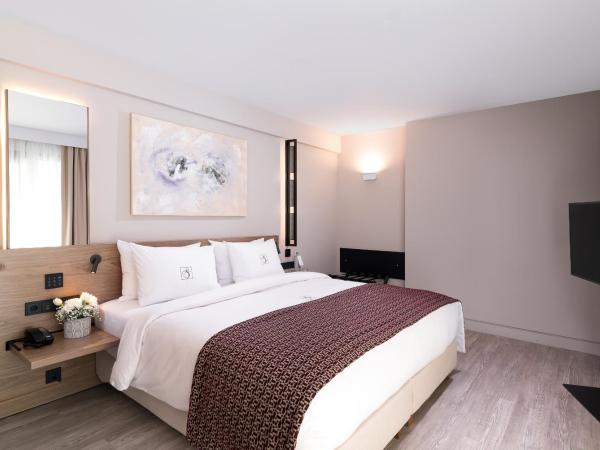 S Hotel Boutique Thessaloniki : photo 6 de la chambre chambre lit queen-size avec balcon