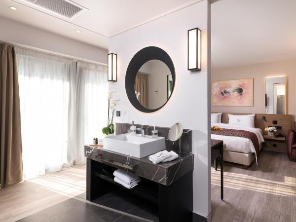 S Hotel Boutique Thessaloniki : photo 10 de la chambre chambre lit king-size deluxe
