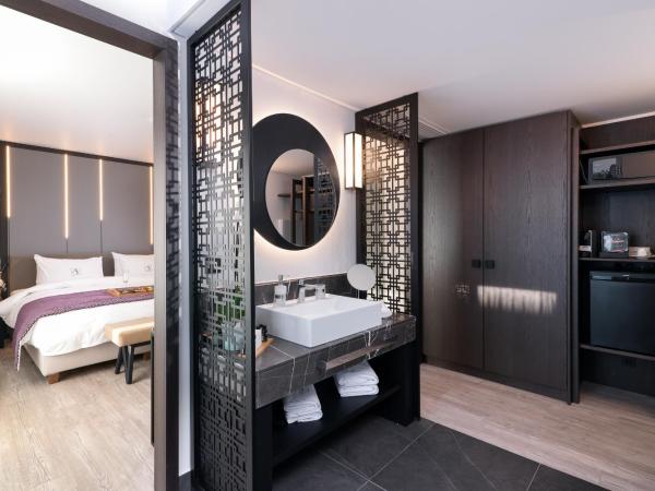 S Hotel Boutique Thessaloniki : photo 6 de la chambre chambre lit king-size deluxe