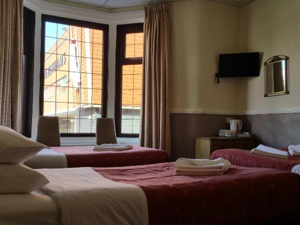 Westholme Hotel : photo 1 de la chambre chambre quadruple avec salle de bains