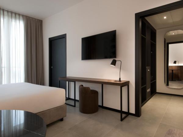 J Hotel : photo 2 de la chambre chambre triple de luxe