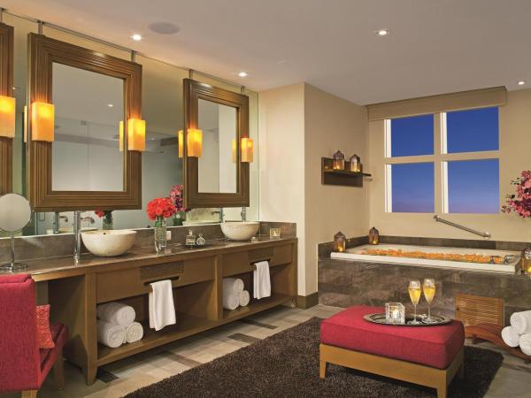 Secrets Vallarta Bay Resort & SPA - Adults Only : photo 4 de la chambre suite présidentielle