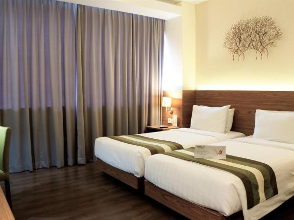 Grand Whiz Poins Simatupang Jakarta : photo 3 de la chambre chambre lits jumeaux deluxe