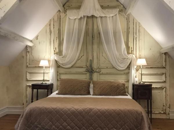 Chambres d'hôtes du château : photo 1 de la chambre chambre double deluxe