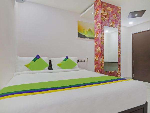 Treebo J A Royal Suites Manikonda : photo 6 de la chambre chambre double deluxe