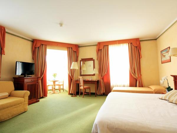 Hotel Reine Victoria by Laudinella : photo 5 de la chambre chambre familiale