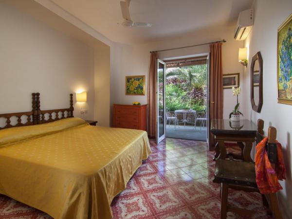 Semiramis Hotel De Charme & Pools : photo 1 de la chambre chambre double ou lits jumeaux standard