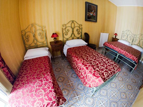 Hotel Villa Maria : photo 2 de la chambre chambre triple