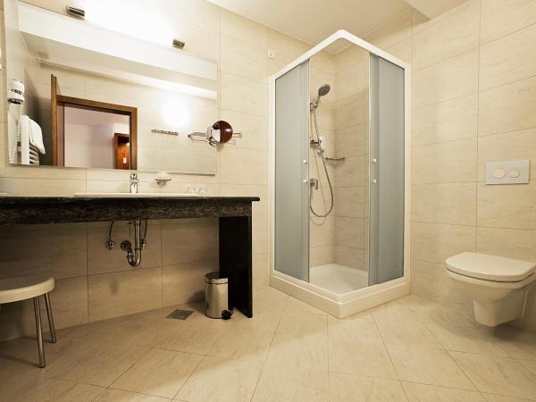 Spa & Wellness Hotel Pinia : photo 2 de la chambre suite - vue sur mer - pinia