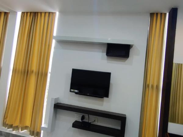 HOTEL ABOOZ : photo 8 de la chambre chambre lit king-size deluxe