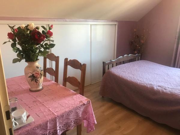 chambre d'hotes chez christiane : photo 7 de la chambre chambre double