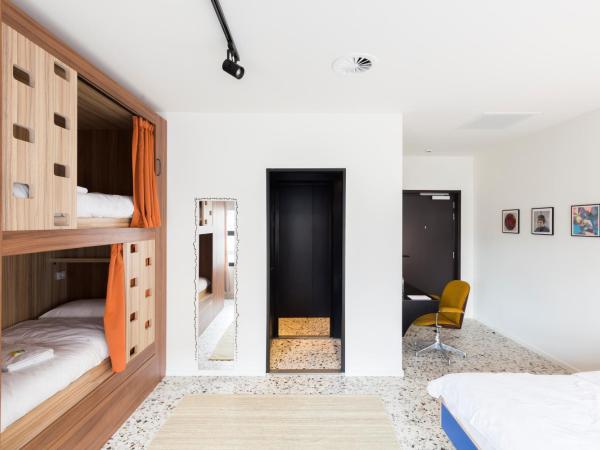 YUST Liege : photo 6 de la chambre chambre familiale