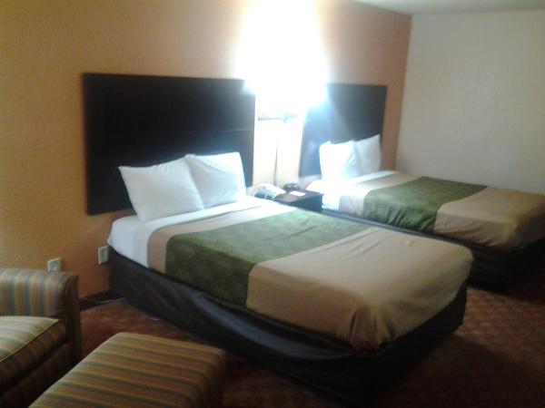 Econo Lodge Inn & Suites Downtown Northeast near Fort Sam Houston : photo 6 de la chambre chambre 2 lits queen-size - non-fumeurs