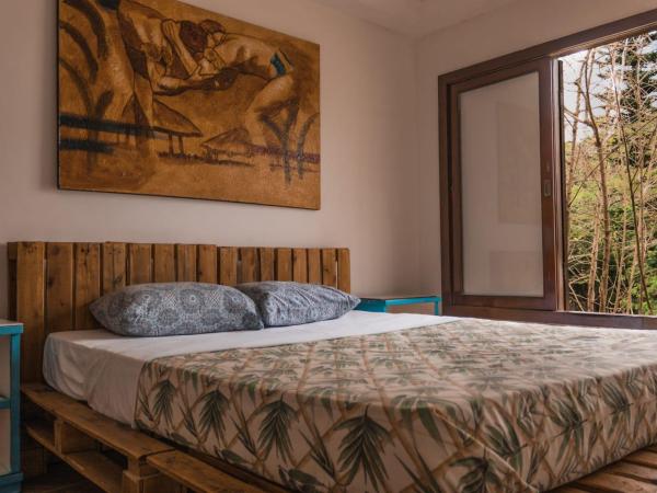 The Eco Palace Hostel : photo 3 de la chambre chambre double - vue sur jardin