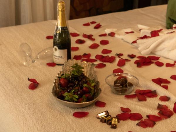 Nastasi Hotel & Spa : photo 5 de la chambre chambre double donnant sur l’intérieur avec baignoire hydromassage