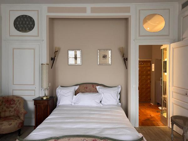Demeure des Vieux Bains : photo 3 de la chambre chambre double confort avec douche