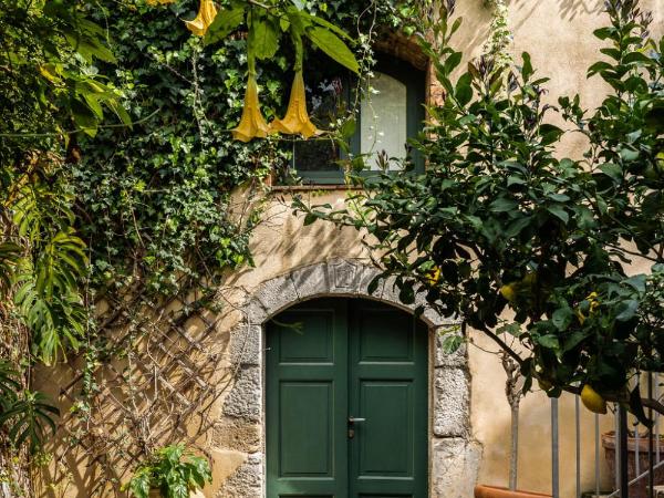 Hotel Villa Carlotta : photo 7 de la chambre villa - vue sur jardin - annexe