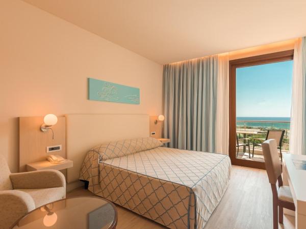 Smy Carlos V Wellness & Spa Alghero : photo 2 de la chambre chambre double avec balcon - vue sur mer