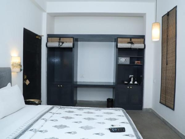 Villa 243 : photo 3 de la chambre chambre double standard