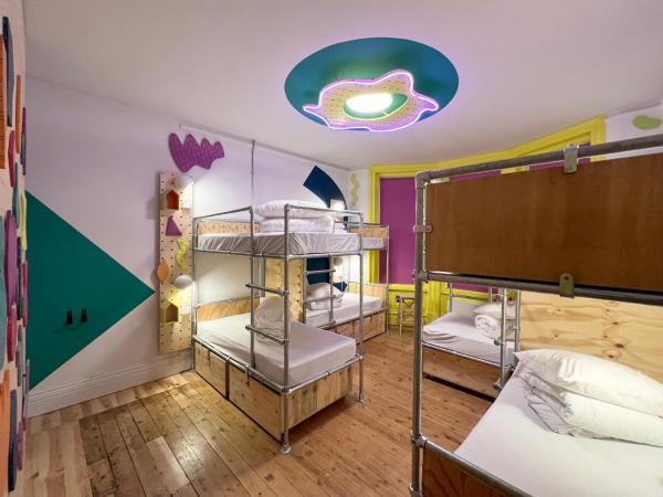 Art Hostel : photo 7 de la chambre lit dans dortoir mixte de 8 lits 