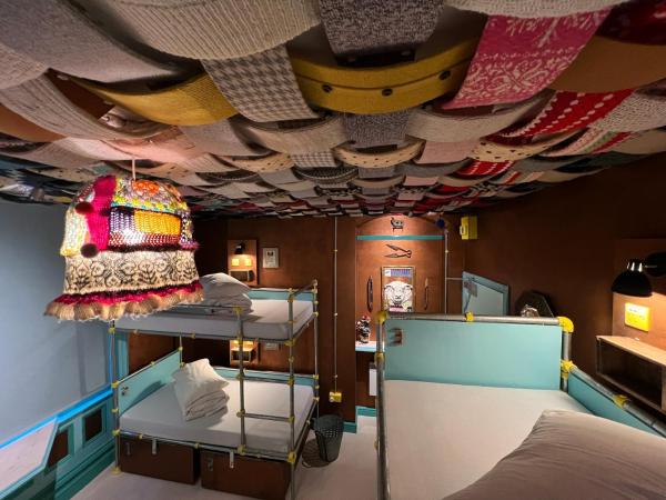 Art Hostel : photo 2 de la chambre lit dans dortoir mixte de 6 lits