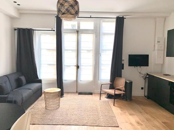Luxe Parisien - Petit Varenne : photo 2 de la chambre appartement deluxe