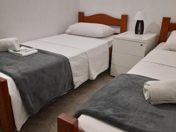 LÍAH Hostel & Suites : photo 7 de la chambre chambre lits jumeaux Économique