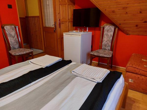 Napfény villa : photo 5 de la chambre chambre double – vue sur lac