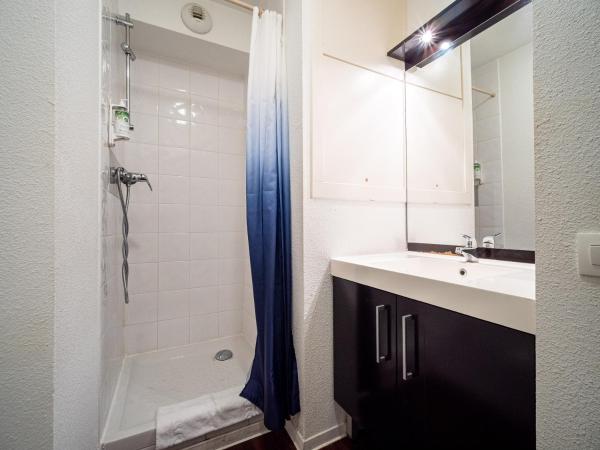 Residhotel St Etienne Centre : photo 7 de la chambre studio (2 adultes)