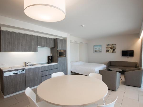 Vayamundo Oostende - Apartments : photo 3 de la chambre appartement supérieur - vue sur ville