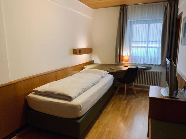 Hotel Waldhorn : photo 2 de la chambre petite chambre simple