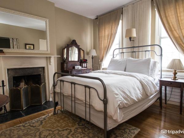 Incentra Village Hotel : photo 1 de la chambre studio inde avec grand lit et kitchenette