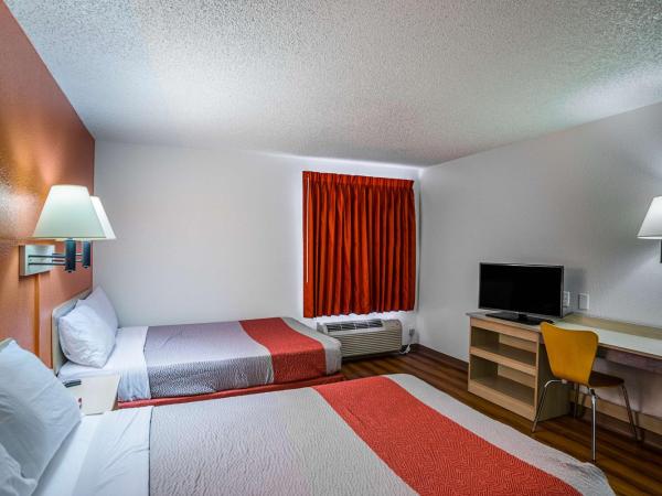 Motel 6 Tucson, AZ - North : photo 3 de la chambre chambre quadruple