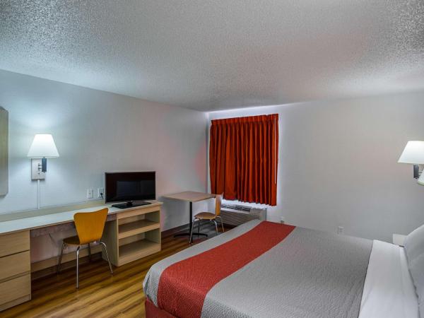 Motel 6 Tucson, AZ - North : photo 7 de la chambre chambre lit king-size