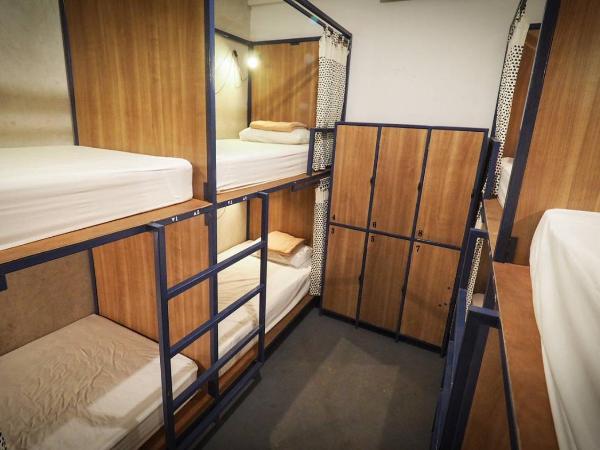 Hoft Hostel Bangkok : photo 4 de la chambre lit dans dortoir mixte de 8 lits
