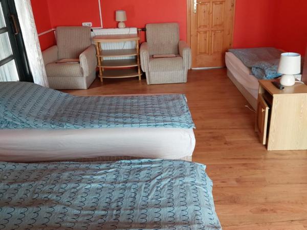 Napfény villa : photo 8 de la chambre chambre familiale avec balcon