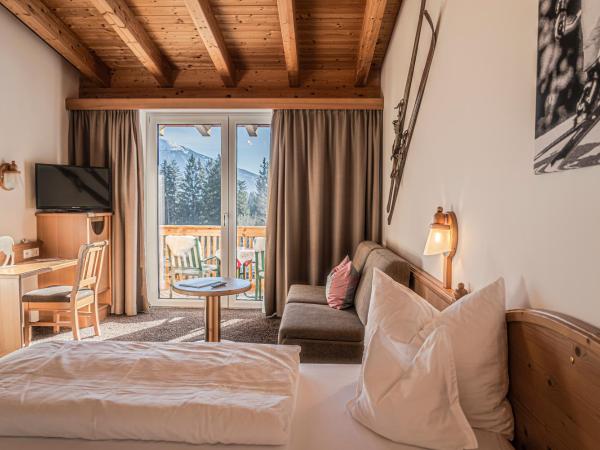 Sweet Cherry - Boutique & Guesthouse Tyrol : photo 2 de la chambre chambre double avec balcon