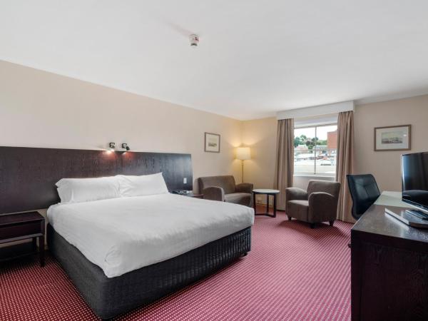Hotel Grand Chancellor Launceston : photo 7 de la chambre chambre lit king-size deluxe