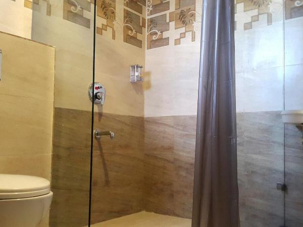 Hotel The Omaira : photo 5 de la chambre chambre lit king-size supérieure