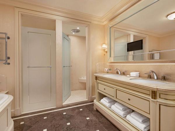 Shangri-La Paris : photo 1 de la chambre chambre double supérieure