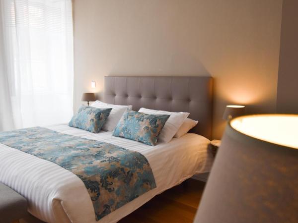 Charme 19 : photo 1 de la chambre suite avec balcon