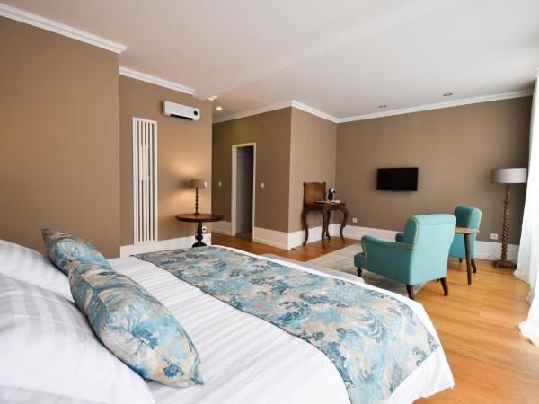 Charme 19 : photo 2 de la chambre suite avec balcon