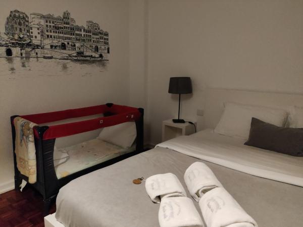 Lindo Vale Guest House : photo 2 de la chambre chambre familiale